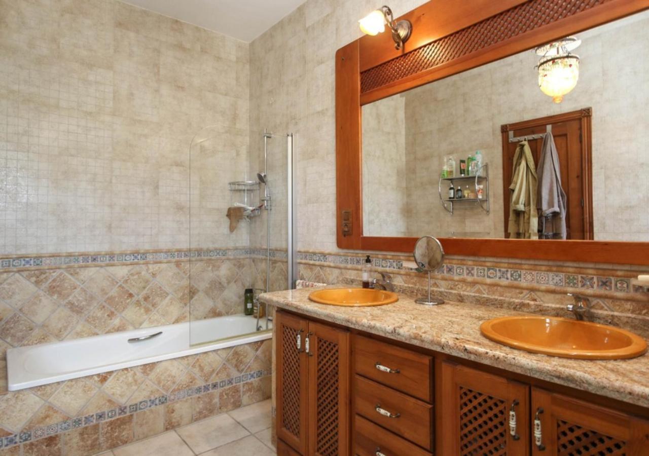 Spacious Villa With Exceptional Views In Malaga Casarabonela Bagian luar foto