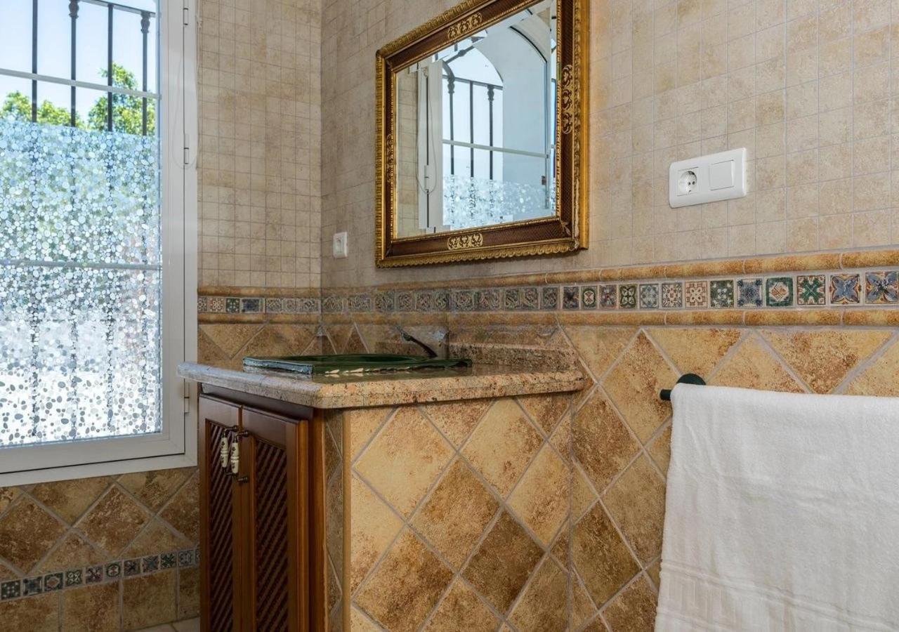 Spacious Villa With Exceptional Views In Malaga Casarabonela Bagian luar foto