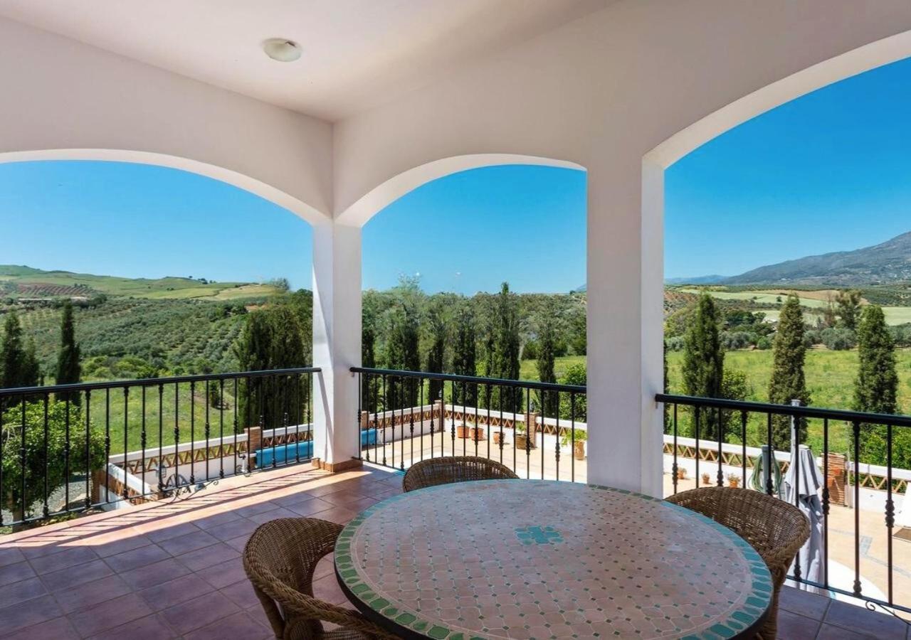 Spacious Villa With Exceptional Views In Malaga Casarabonela Bagian luar foto